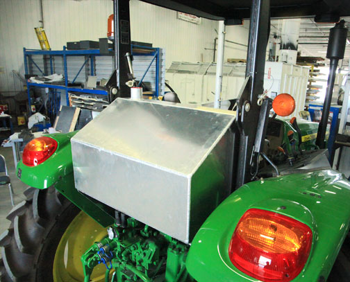 John Deere extra fuel tank