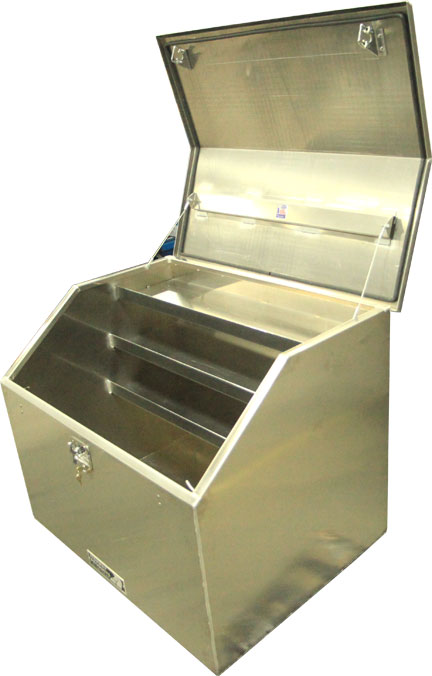 Top-lid tool boxes. Highway Products manufactures tool boxes, truck bodies, and truck accessories for semi trucks thru pickup trucks since 1980.
