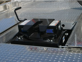 Gooseneck and 5th wheel flatbed decks